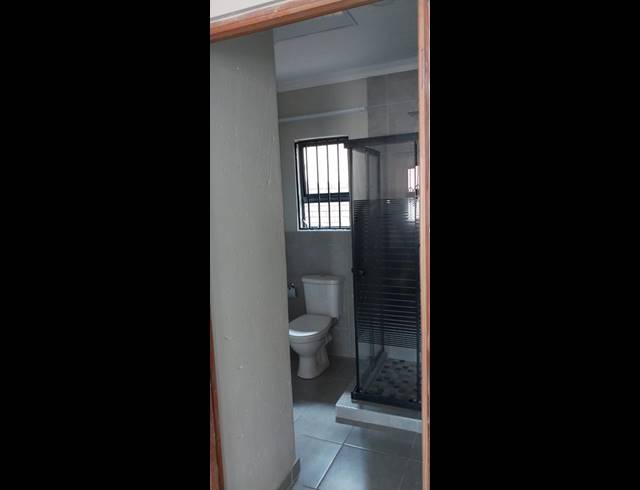 1 BEDROOM PROPERTY TO RENT IN BOKSBURG WEST